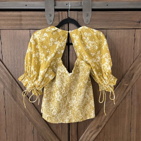 By Anthropologie Seersucker Smocked Puff-Sleeve Crop Top Chartreuse Size M NWT - Picture 6 of 11